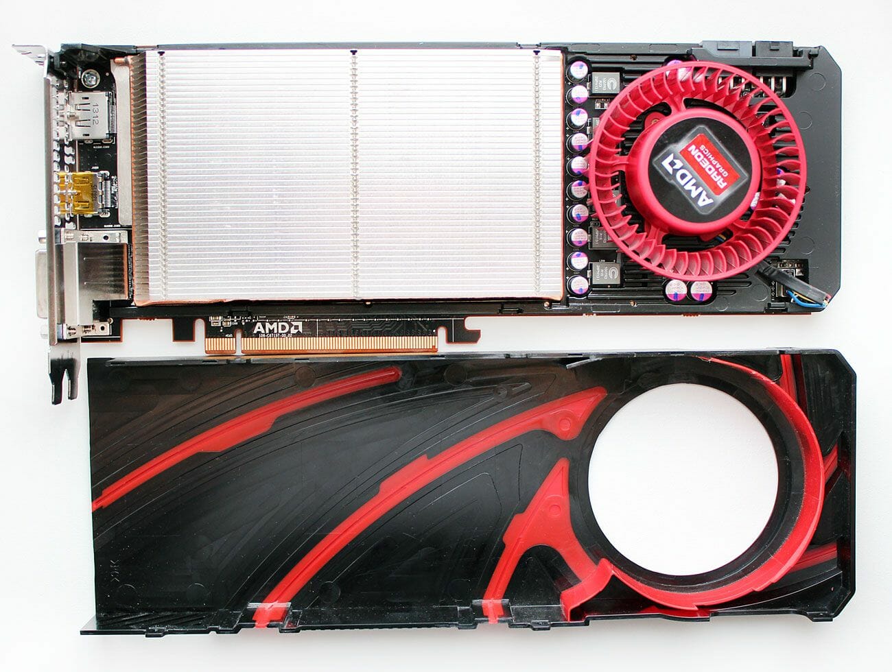 16 AMD Radeon R9 200