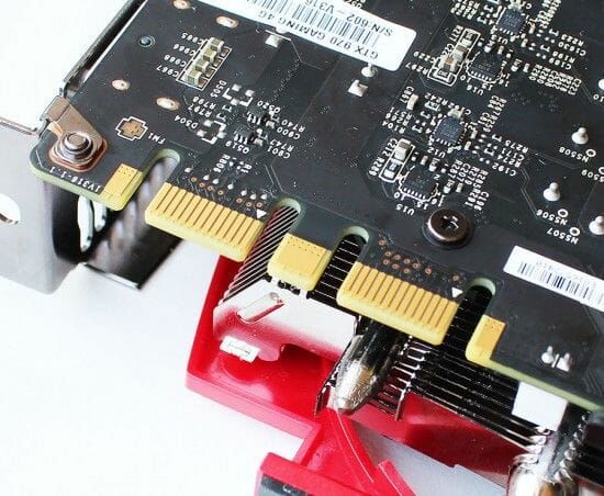11 GeForce GTX 970 pins