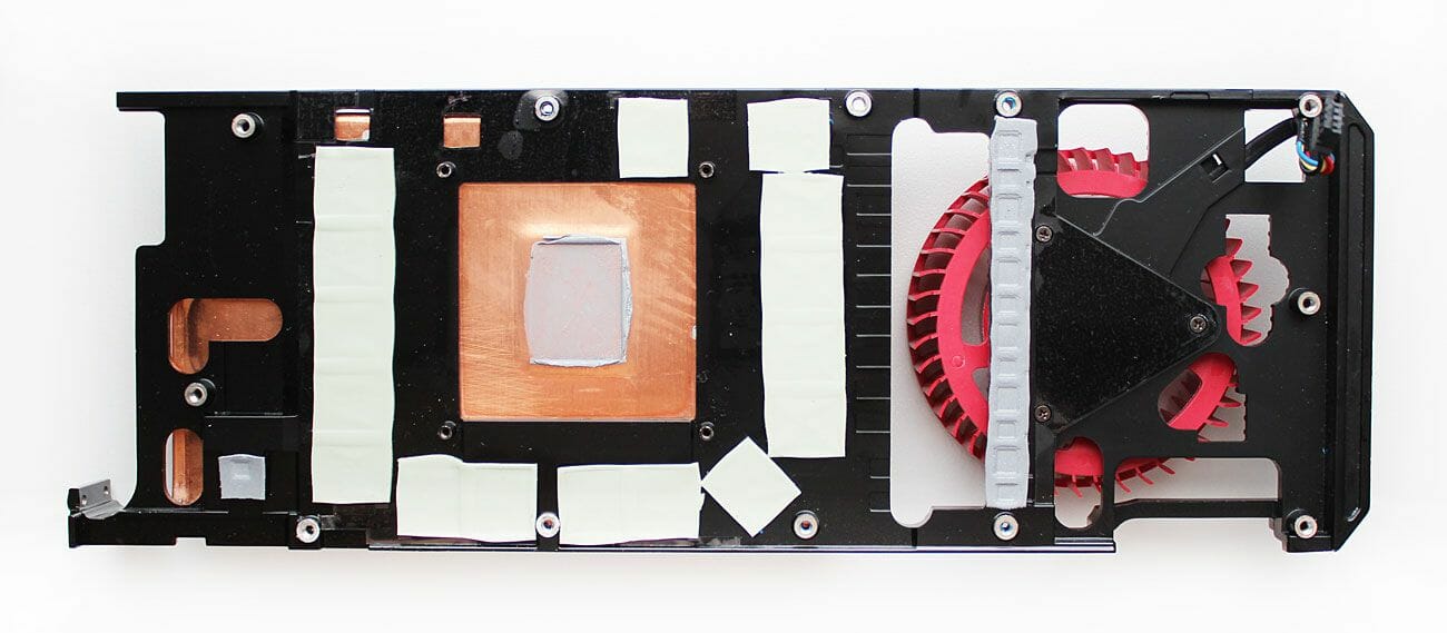 4 AMD Radeon R9 290 thermal grease