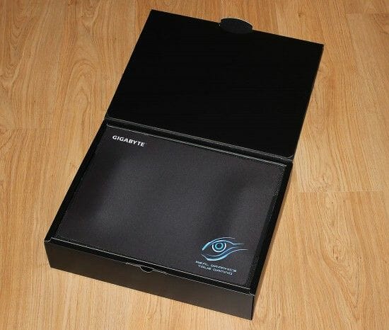 6 Gigabyte GeForce GTX Titan box