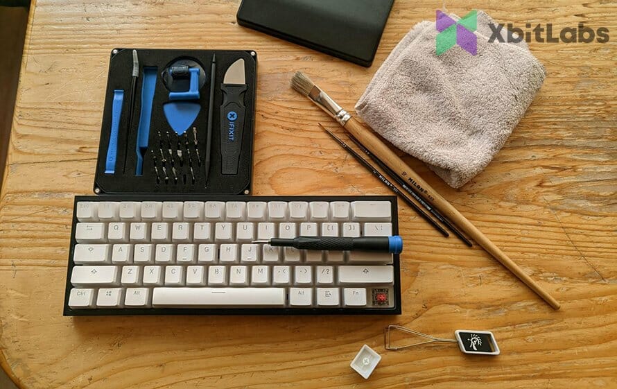 clean a mechanical keyboard all possible tools