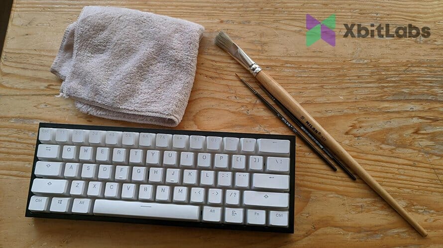 main tools to clean a mechanical keyboard