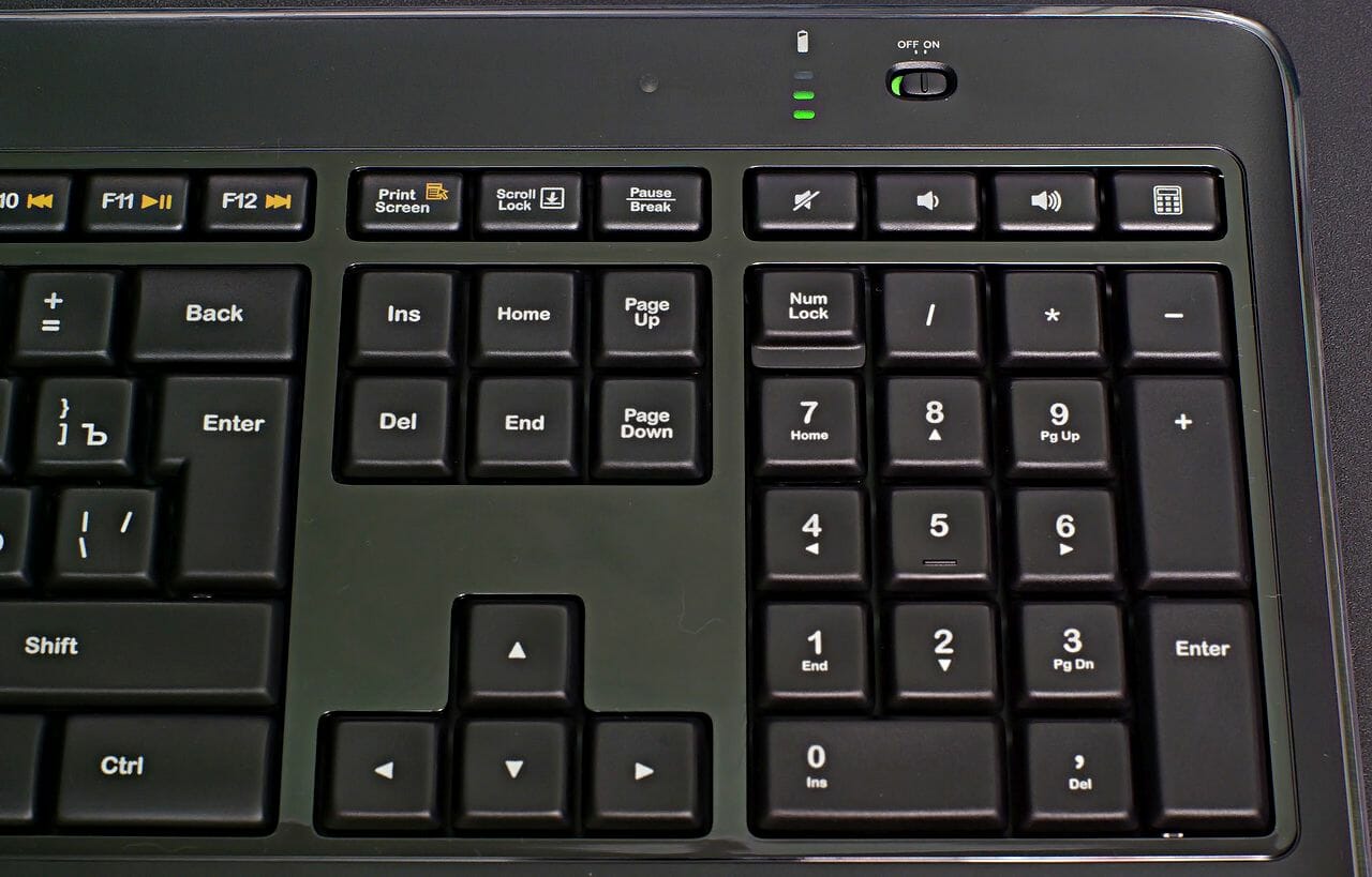 privatliv slogan Metafor Wirelessly Ideal: Logitech K800 Keyboard Review | XBitLabs