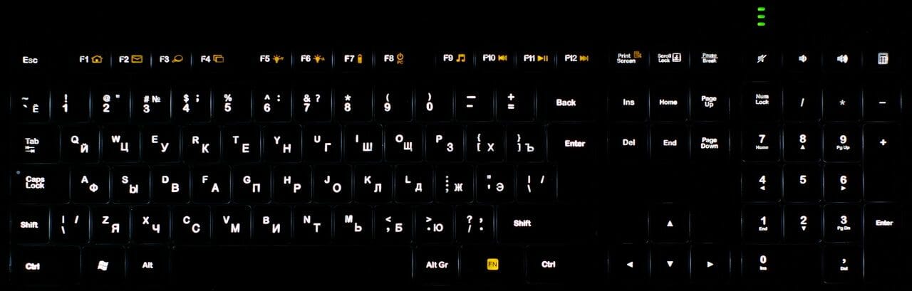 17 logitech k800 keyboard