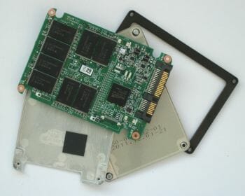 4 intel ssd 520 accesories