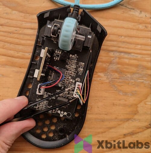inside gaming mouse