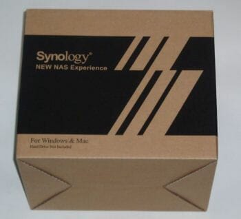 1-synology-ds209packaging