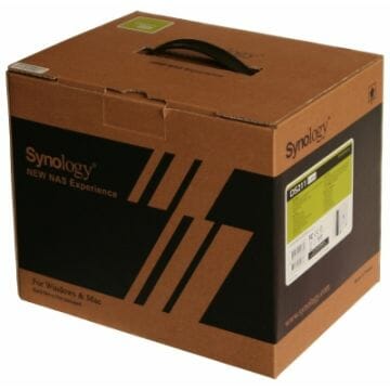1 synology ds211 packaging