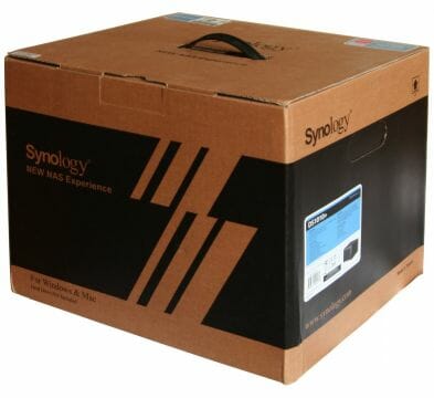 2 synology ds1010+ packaging