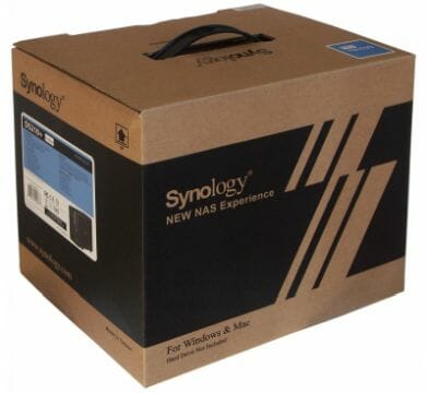 2 synology ds210+ packaging
